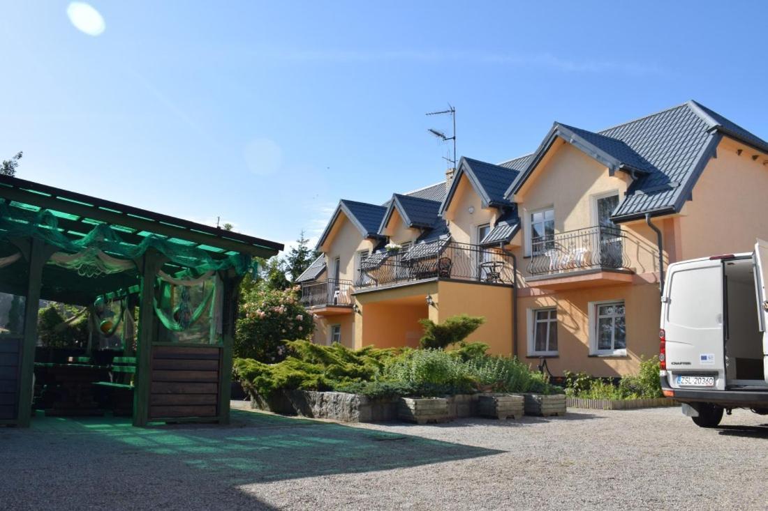 U Rybaka Hotel Jezierzany Exterior foto